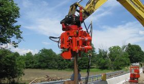 2014 MKT V-2Esc – Side Clamp Excavator Mounted Vibratory Hammer