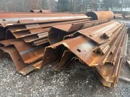 
										15′-23′ cutoffs ZZ28 and ZZ48 full									