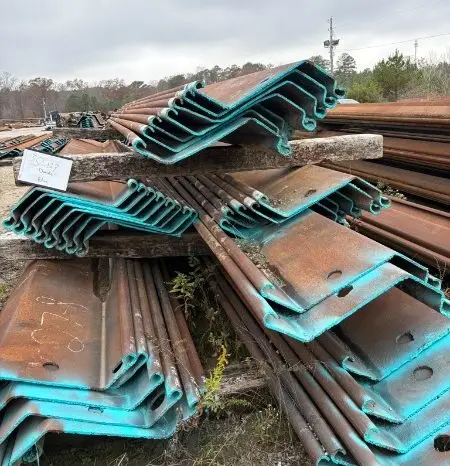
								50’-65’ long JZ127 sheet pile full									