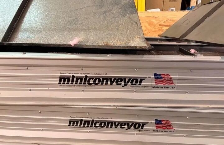 
								Complete Mini Conveyor System – 10 Conveyors – Excellent Condition full									